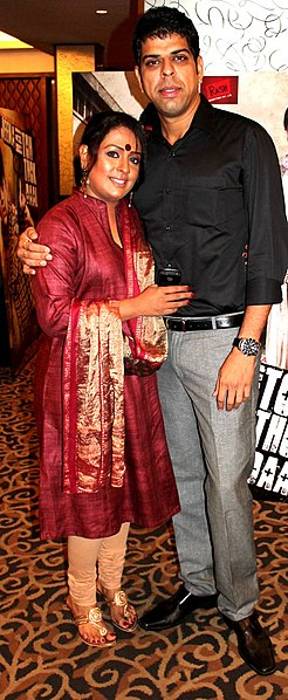 Murali Sharma seen with his wife Ashwini Kalsekar in 2012