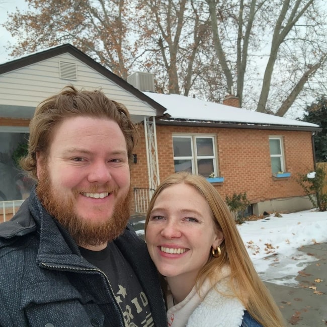 Aspyn Brown as seen in a selfie with her husband Mitchell Thompson in December 2022