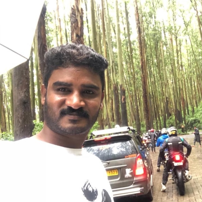 Chikkanna as seen in a selfie that was taken in August 2018