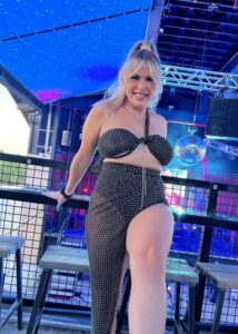 Elena Davies Height, Weight, Age, Boyfriend, Facts, Biography