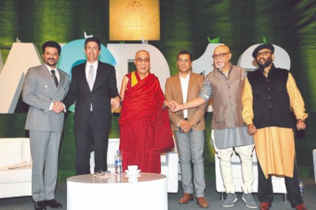 (From l to r) Anil Kapoor, Wayne Pacelle, His Holiness, Chetan Bhagat, Pritish Nandy, and Paresh Mait as seen in 2012