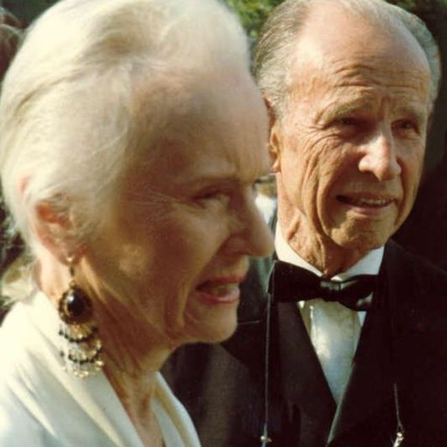 Hume Cronyn and Jessica Tandy seen at the Emmy Awards in 1988