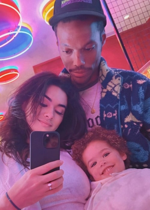 Miles Mitchell as seen in a selfie with his beau Carly Fink and daughter Evie in November 2022