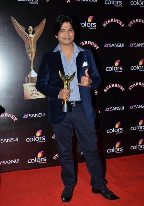 Ankit Tiwari as seen while posing for the camera at the Sansui Stardust Awards Red Carpet in 2015