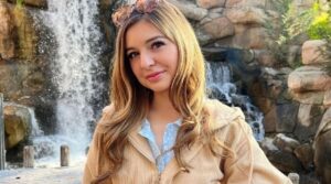 Brianna Mizura