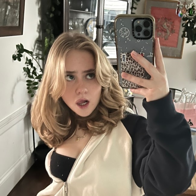 Ella Katherine as seen in a selfie that was taken for her YouTube profile picture in the past