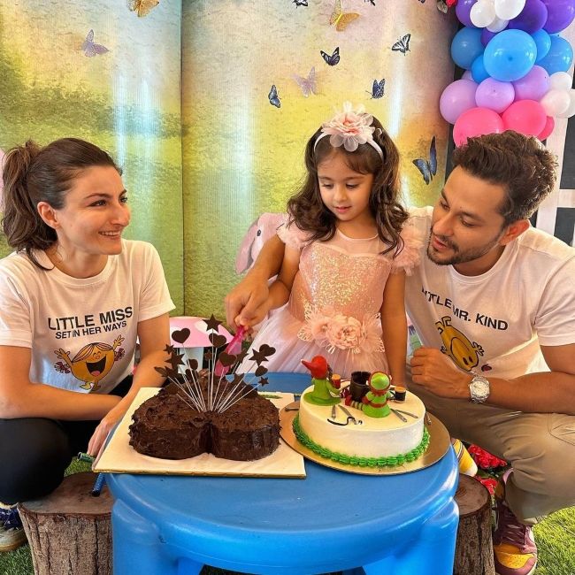 Inaaya Naumi Kemmu as seen celebrating her 5th birthday with her parents in 2022