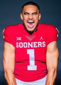Jalen Hurts Height, Weight, Family, Girlfriend, Education, Biography
