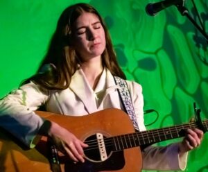 Weyes Blood Height, Weight, Age, Family, Biography, Facts
