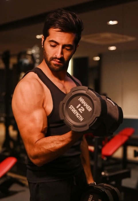 Akshay Oberoi pictured while working out in January 2023