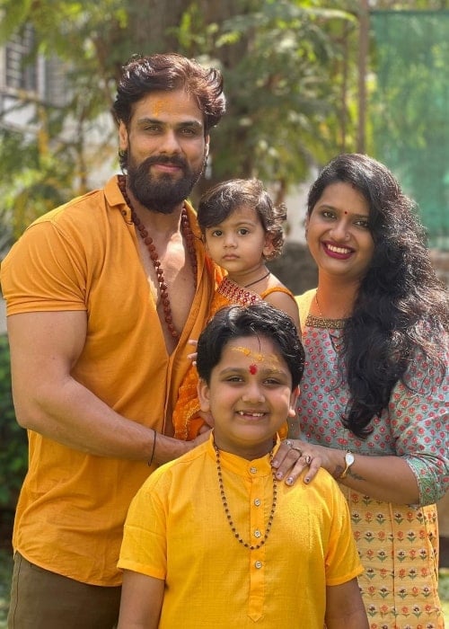 Arpit Ranka as seen in a picture with his wife Nidhi Somani Ranka and children Aaradhya and Arnidh in February 2023