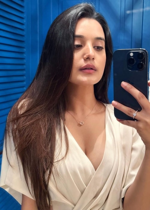 Ayushi Khurana as seen in a selfie that was taken in February 2018
