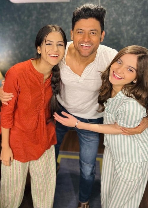 Dhwani Gori as seen in a picture with her close friends Anushka Merchande and Manav Gohil in January 2023