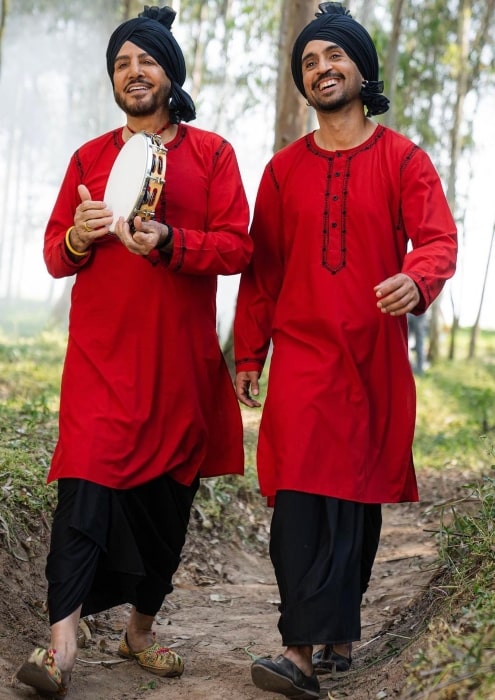 Gurdas Maan (Left) and Diljit Dosanjh in a still