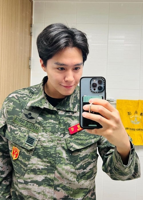 Kwon Kwang-jin as seen while clicking a mirror selfie in March 2023
