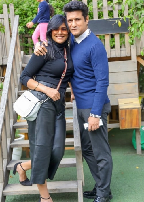 Ruchitra Malhotra Makhni as seen in a picture with her husband Rajiv Makhni in December 2019