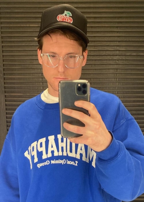 Ryan Trainor as seen while taking a mirror selfie in December 2022