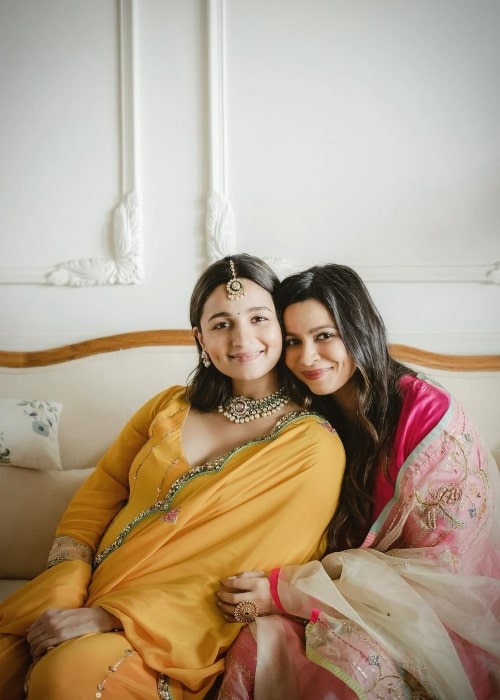 Shaheen Bhatt as seen in a picture with her sister Alia Bhatt in March 2023