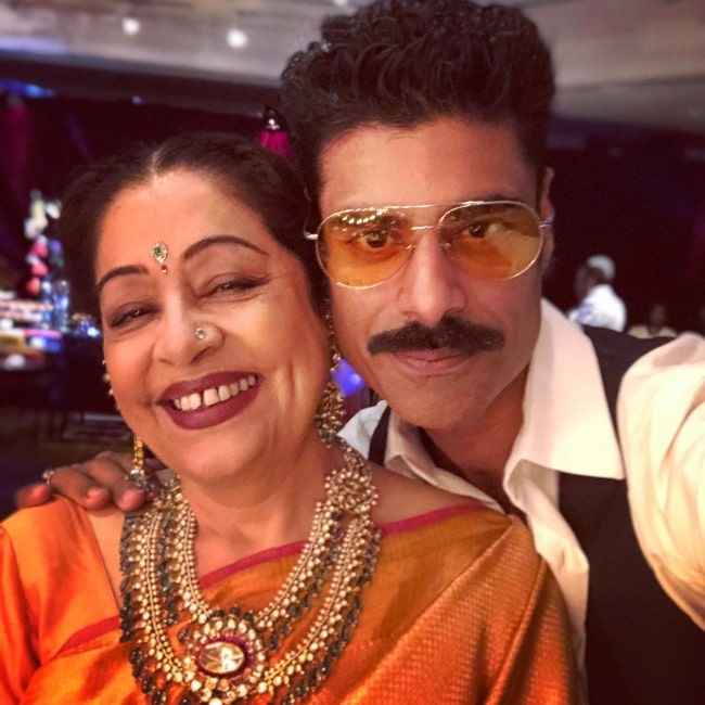 Sikandar Kher with his mother Kirron Kher in January 2022