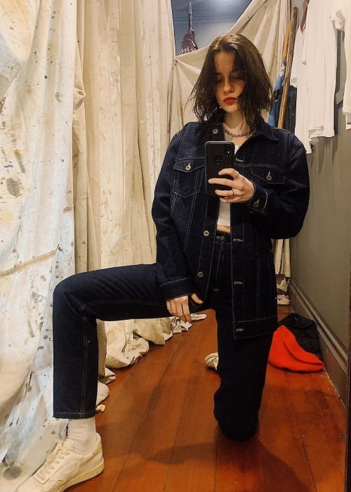 Lily Sullivan as seen while taking a mirror selfie in Auckland, New Zealand in June 2021