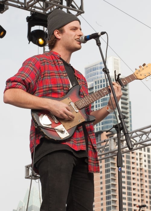 Mac DeMarco as seen while performing with his Teisco electric guitar (2013)