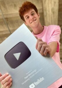 Peet Montzingo Height, Weight, Age, Facts, Education, Parents