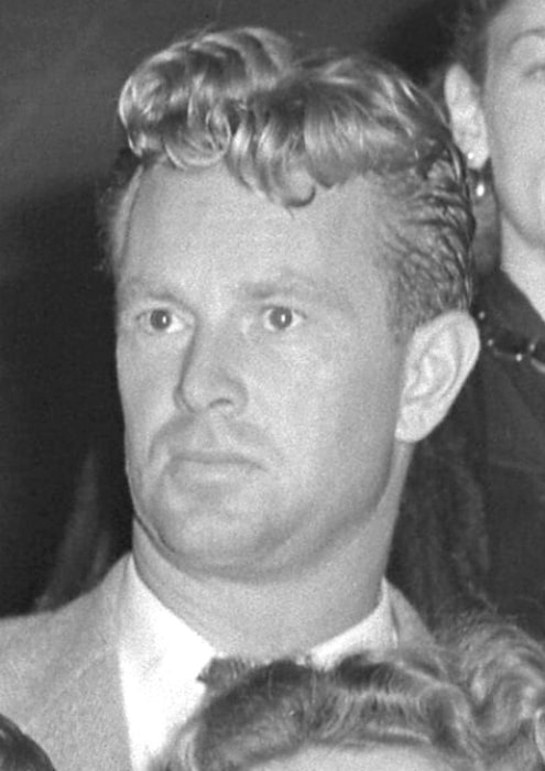 Sterling Hayden as a member of the Hollywood Committee for the First Amendment disembarking plane in Los Angeles, California in 1947
