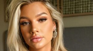 Alexa Collins