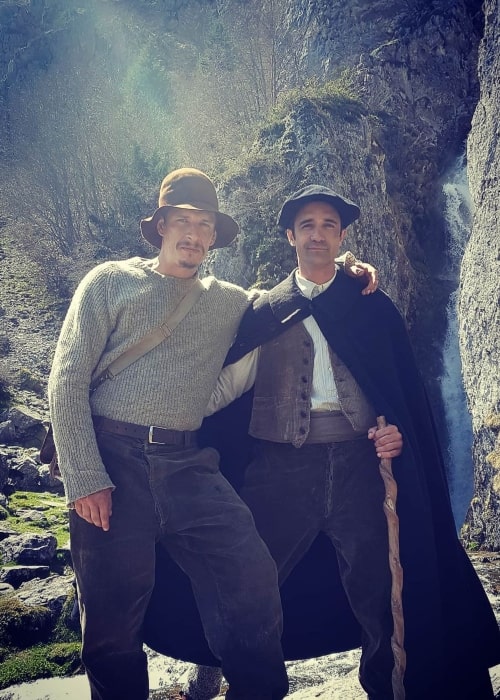 Frederick Schmidt (Left) and Gilles Marini posing for a picture