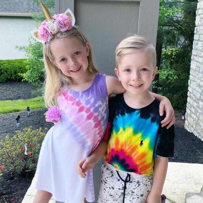 Jaka Stauffer as seen in a picture with her brother Radley Stauffer in May 2020