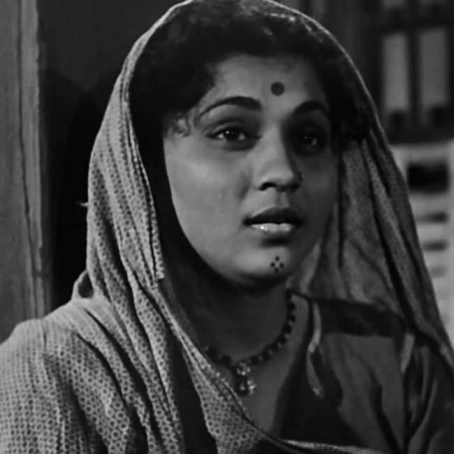 Nirupa Roy as seen in 'Do Bigha Zameen' (1953)