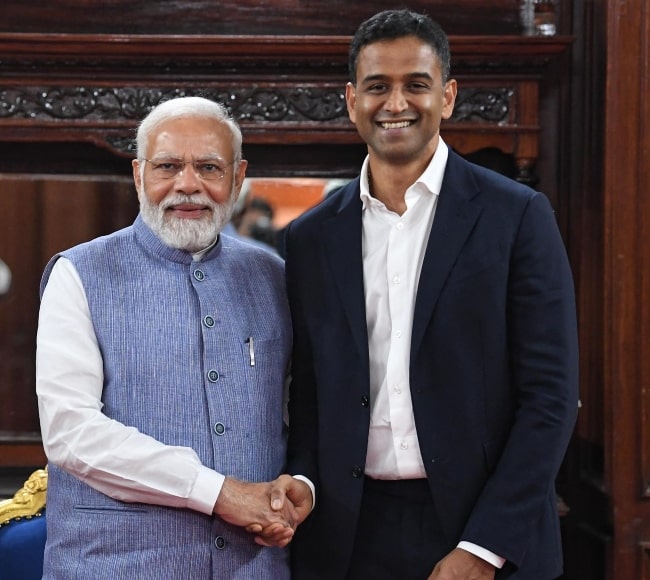 Nithin Kamath (Right) posing for the camera along with Narendra Modi in February 2023