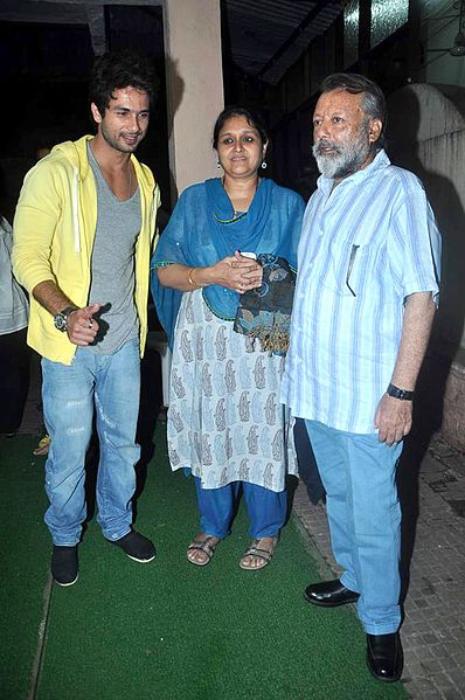 Pankaj Kapur as seen with his wife Supriya and son Shahid at the screening of Teri Meri Kahaani in 2012