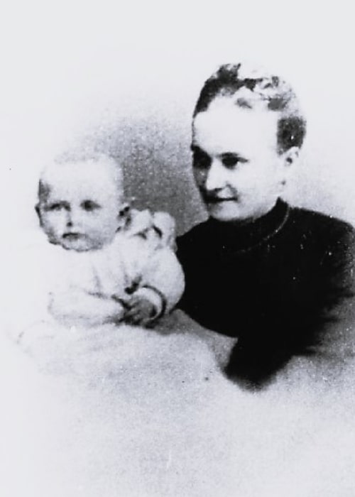 Conrad Veidt as seen in a picture with his mother Amalie Veidt in 1893