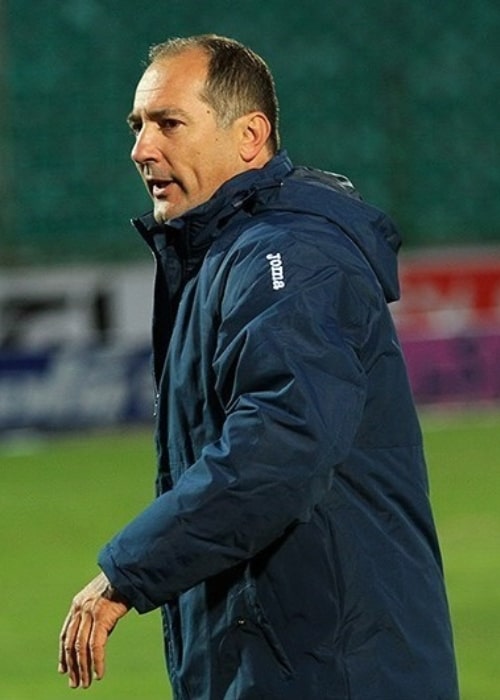 Igor Štimac as seen during a match between 'Sepahan' and 'Naft Tehran'