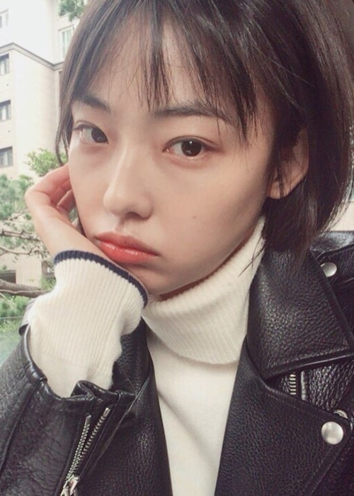 Jeon So-nee pouting in a selfie in October 2016