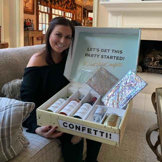 Lauren Manzo as seen in a picture that was taken while holding a gift hamper from CONFETTI! Wine in January 2020