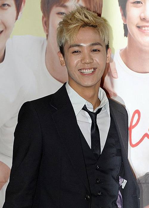 Mir as seen at the press conference of KBS Joy Hello Baby in 2012