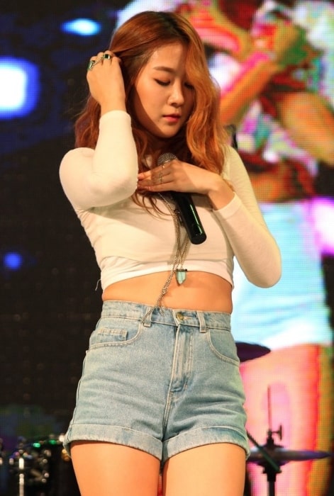 Soyou pictured at Hanyang University Festival in 2014