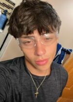 5ddie Height, Weight, Age, Education, Girlfriend, Family