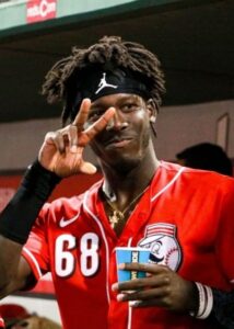 Elly De La Cruz Height, Weight, Age, Career, Parents