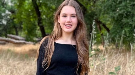 Gwyneth Weiss Height, Weight, Age, Siblings, Facts, Family
