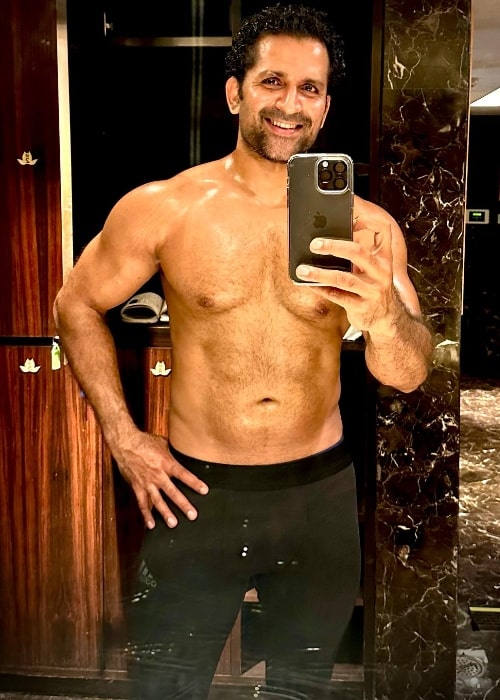 John Kokken as seen while taking a shirtless mirror selfie in Chennai, Tamil Nadu in August 2023