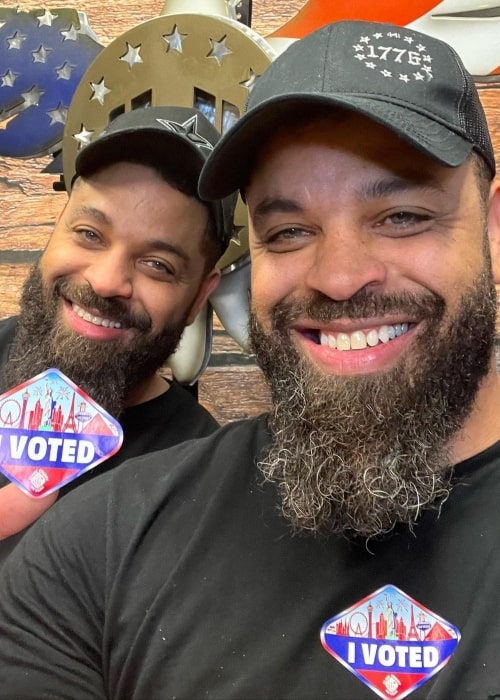 Kevin Hodge (Left) as seen in a selfie with his brother Keith (Right) that was taken in November 2022