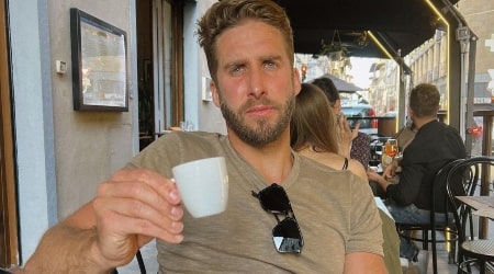 Shawn Booth Height, Weight, Age, Girlfriend, Family