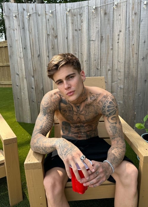 Víctor Pérez (TikTok) Height, Weight, Age, Girlfriend, Family