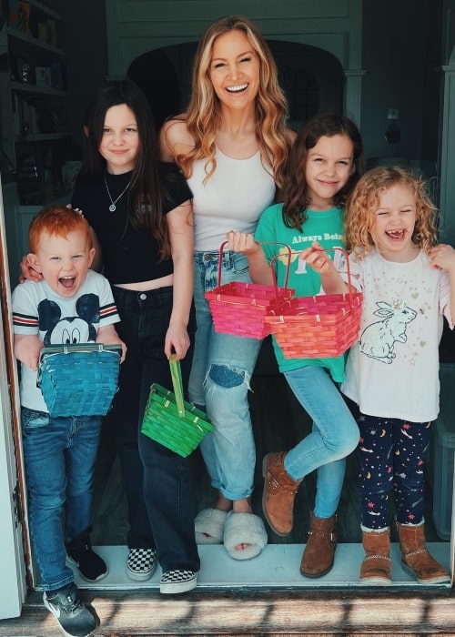 Anna Saccone-Joly as seen in a picture with her children that was taken in April 2023