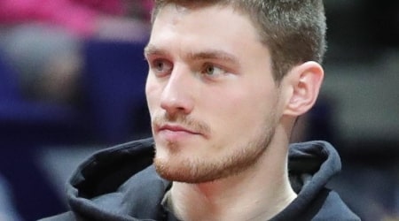 Artūrs Kurucs Height, Weight, Age, Girlfriend, Family, Biography