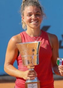 Jasmine Paolini Height, Weight, Age, Facts, Family