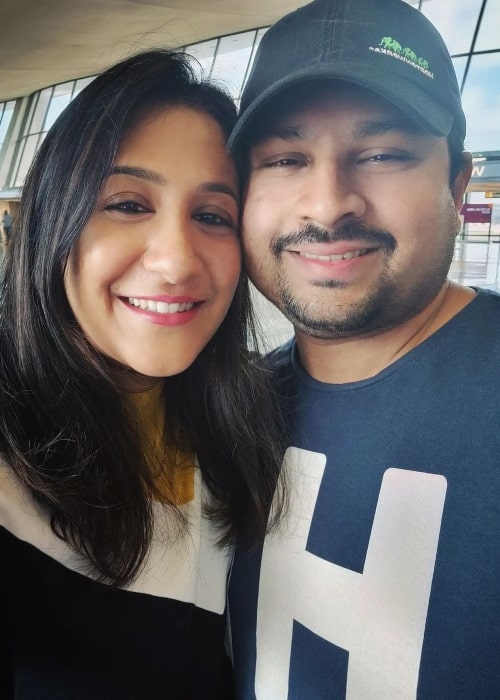 Shweta Mohan as seen in a selfie with her husband Ashwin Shashi that was taken on his 40th birthday in August 2022